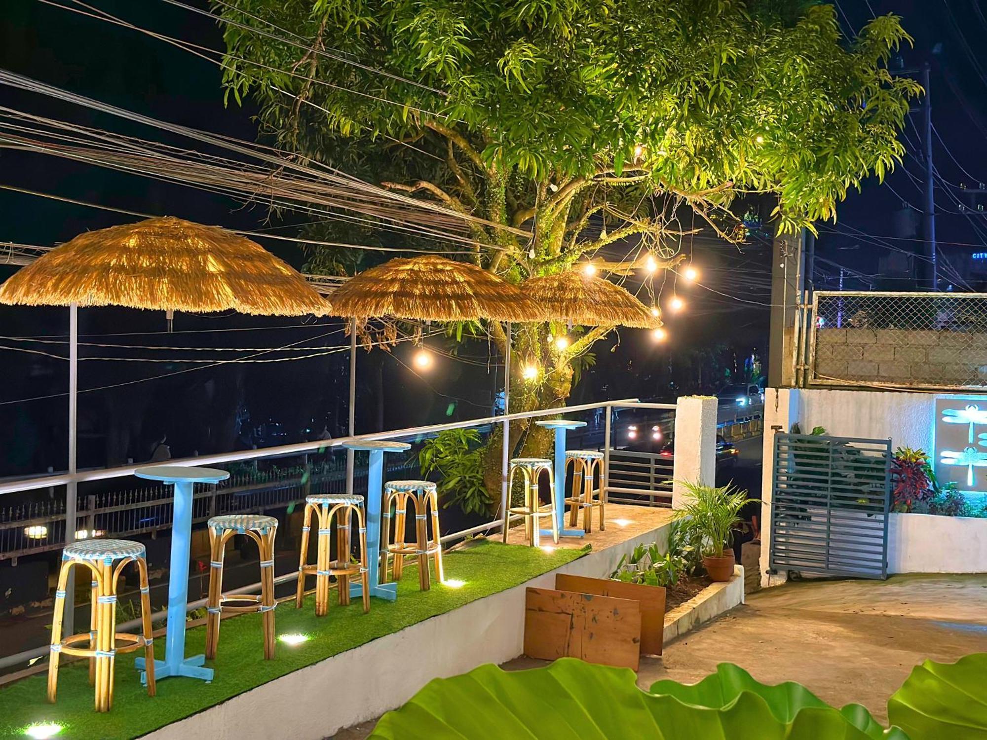 Cabins By Eco Hotels Tagaytay City Exteriör bild