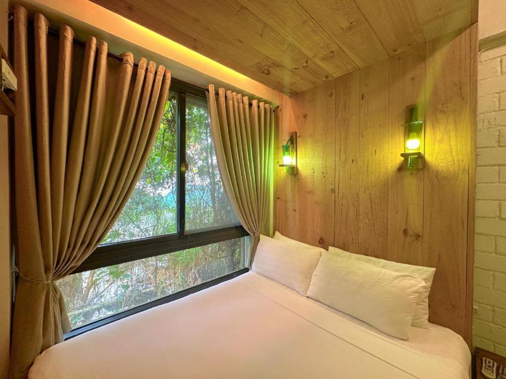 Cabins By Eco Hotels Tagaytay City Exteriör bild